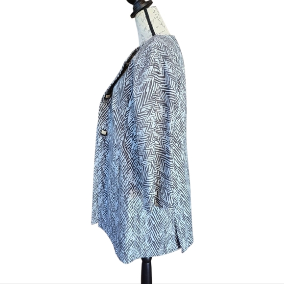 Cabi Grey White 3/4 Sleeve Chevron Print Ponte Knit Blazer Jacket L - Picture 6 of 11